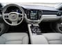 Volvo V60 2.0 T6 Plug-in hybrid AWD Essential Bright Adaptieve Cruise Control | Stoel & Stuurwielverwarming | Apple Carplay | LED-Koplampen | Parkeercamera Achter