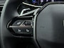 Peugeot 2008 SUV GT 130pk Automaat | Navigatie | Camera v+a | Climate Control | Adaptieve Cruise Control | Leder/Alcantara | Stoel elektrisch+massage+verwarmd | Parkeersensoren v+a | Keyless | Dodehoeksensor | Draadloze Apple Carplay / Android Auto + telefoonlader | Digitaal instrumentenpaneel | DAB+ radio | Full Led koplampen | Donker getint glas | 17" lichtmetalen velgen |