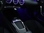 Mercedes-Benz A-klasse 250 e Business Solution AMG | Trekhaak | Nightpakket | Parkeerpakket met achteruitrijcamera | KEYLESS GO-comfortpakket | Antidiefstalpakket URBAN GUARD PLUS | Extra USB-poorten | Verwarmde stoelen vooraan |