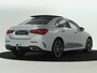 Mercedes-Benz A-klasse 250 e Business Solution AMG | Trekhaak | Nightpakket | Parkeerpakket met achteruitrijcamera | KEYLESS GO-comfortpakket | Antidiefstalpakket URBAN GUARD PLUS | Extra USB-poorten | Verwarmde stoelen vooraan |