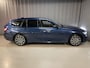 BMW 3-Serie Touring 330e xDrive Sport Line 18"/Sportstoelen + memory/Stoel + stuurverwarming/Keyless/PDC/Apple Carplay & Android Auto