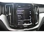 Volvo XC60 B5 AUT8 250PK Ultimate Dark | Luchtvering | Bowers & Wilkins High End Audio | Semi Elektr. Trekhaak | Gelaagde Zijruiten | Sportstoelen | Draadloze Smartphone Lader | Adaptive Cruise & Pilot Assist | Glossy Black Grille & Emblemen | Stoel & Stuurverwarming | 360Camera |