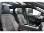 Volvo XC60 B5 AUT8 250PK Ultimate Dark | Luchtvering | Bowers & Wilkins High End Audio | Semi Elektr. Trekhaak | Gelaagde Zijruiten | Sportstoelen | Draadloze Smartphone Lader | Adaptive Cruise & Pilot Assist | Glossy Black Grille & Emblemen | Stoel & Stuurverwarming | 360Camera |
