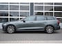 Volvo V60 2.0 T6 Plug-in hybrid AWD Business Edition | 360 Camera | Lederenbekleding | Harman/Kardon | 18" Diamond Velgen | Adaptive Cruise Control | Dodehoek Sensoren | Stoel & Stuurverwarming |