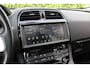 Jaguar F-Pace 2.0 Portfolio AWD 30T 300PK | NL-AUTO! | PANODAK | LEDER | STOELVERWARMING | CAMERA | EL. ACHTERKLEP | STUURVERWARMING | LIJNDETECTIE | VOORRUITVERWARMING |