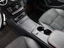 Mercedes-Benz B-klasse B 250 Automaat 4MATIC AMG Line | Parktronic | Stoelverwarming | Panoramadak | Sfeerverlichting | Trekhaak