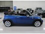 MINI One Mini Cabrio 1.6 Chili Sportstoelen Airco-ecc Half Leer 17 inch Sportvelgen Parkeersensoren achter Mistlampen Boekjes Zeer nette auto Always Open teller Bonnet stripes