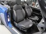 MINI One Mini Cabrio 1.6 Chili Sportstoelen Airco-ecc Half Leer 17 inch Sportvelgen Parkeersensoren achter Mistlampen Boekjes Zeer nette auto Always Open teller Bonnet stripes