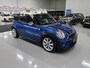 MINI One Mini Cabrio 1.6 Chili Sportstoelen Airco-ecc Half Leer 17 inch Sportvelgen Parkeersensoren achter Mistlampen Boekjes Zeer nette auto Always Open teller Bonnet stripes