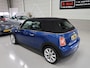MINI One Mini Cabrio 1.6 Chili Sportstoelen Airco-ecc Half Leer 17 inch Sportvelgen Parkeersensoren achter Mistlampen Boekjes Zeer nette auto Always Open teller Bonnet stripes