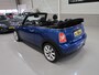 MINI One Mini Cabrio 1.6 Chili Sportstoelen Airco-ecc Half Leer 17 inch Sportvelgen Parkeersensoren achter Mistlampen Boekjes Zeer nette auto Always Open teller Bonnet stripes