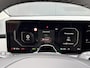 Kia EV3 Plus Advanced 58.3 kWh FROST BLUE | VEGAN LEDEREN STOELBEKLEDING | AUTO ACHTERKLEP | HARMAN KARDON SOUND SYSTEM | SCHUIF KANTEL DAK | 19 INCH LICHTMETALEN VELGEN