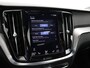 Volvo V60 2.0 T4 190 PK R-DESIGN + PANORAMADAK | WEGKL. TREKHAAK | STUURVERW. | ADAPTIVE CRUISE CONTROL