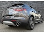 Alfa Romeo Stelvio 2.0 T 280pk AWD Dealer Ondh|2300kg Trekgewicht|Camera|ACC|Nieuwstaat