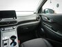 Hyundai Kona Electric EV Fashion 64 kWh | Clima | Cruise | Navi | Pdc | 3 fase lader