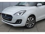 Suzuki Swift 1.2 Stijl Smart Hybrid | Afneembare Trekhaak | Adaptieve Cruise | Navigatie | DAB | Climate