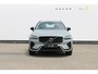 Volvo XC60 T6 350PK Plug-in hybrid AWD Plus Dark Long Range / Semi elektrisch wegklapbare trekhaak / Lederen bekleding / Panoramisch schuif-kanteldak