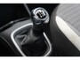 Toyota Aygo 1.0 VVT-i x-Joy Handgeschakeld | Automatische airconditioning |