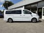 Peugeot e-Traveller 75 kwh Long | 8 Personen | Elektrisch | Elektrische deuren | Leder | Panodak | Zeer compleet!