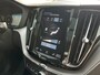 Volvo XC60 2.0 T8 Twin Engine R-Design | HUD | Pilot Assist | Trekhaak | Camera |