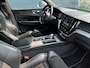 Volvo XC60 2.0 T8 Twin Engine R-Design | HUD | Pilot Assist | Trekhaak | Camera |