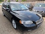 Volvo V70 2.0T Edition II 180PK LEER / SUNROOF / TREKHAAK