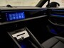 Porsche Macan Turbo, pano, tr.haak, 22", Burmester, HUD, surround view, bijrijdersdisplay, matrix-LED, luchtv., privacy