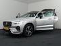 Volvo XC60 2.0 Recharge T6 AWD R-Design SilverDawn met Glossy Black pakket!