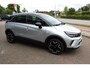 Opel Crossland 1.2-110pk Turbo 'Elegance'. Mooie en luxe hoogzitter met weinig km's ! Volautm. airco dual, cruise control, camera, comfortstoelen, metallic lak,  LM wielen, navigatie, telefoonvoorb., lane- en side assist, parkeersensoren v+a,  LED verlichting  etc.