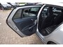 Volvo V60 1.5 T2 Kinetic , Automaat, Navi, PDC voor-achter, Sport lederen stoelen , Cruise contr. Radio-CD, Stoelverwarming.