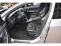 Volvo V60 1.5 T2 Kinetic , Automaat, Navi, PDC voor-achter, Sport lederen stoelen , Cruise contr. Radio-CD, Stoelverwarming.