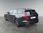 Volvo V60 2.0 T6 Plug-in hybrid AWD Plus Dark | Harman/Kardon Audio | 360 graden camera | Trekhaak | Sportstoelen |