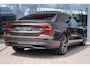 Volvo S60 2.0 B4 Plus Dark | Automaat | Panoramadak Elektrisch | Harman/ Kardon Audio | Sportstoelen Elektrisch Verstelbaar | Stoel + Stuurverwarming |Pilot Assist | Park Assist