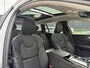 Volvo V60 T6 Plug-in hybrid AWD Plus Bright | Panoramadak | Verwarmbare voorstoelen, achterbank en stuurwiel | Premium audio by Harman Kardon | Apple carplay/Android auto | 360 graden camera | Elektrisch verstelbare stoelen | Keyless | Head up display