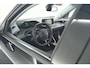 Peugeot e-2008 EV Active Pack 50 kWh | 3 Fase | Camera | Navigatie | Parkeersensoren | Climate Control