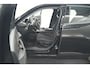 Peugeot e-2008 EV Active Pack 50 kWh | 3 Fase | Camera | Navigatie | Parkeersensoren | Climate Control