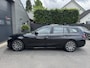 BMW 3-Serie Touring 320d High Executive Edition | Navigatie | Parkeersensoren | 18 Inch Lichtmetalen Velgen | Climate Control | Stoelverwarming |
