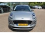 Ford Puma 1.0-125pk EcoBoost Mild-Hybrid Titanium X. Garantie t/m 07-03-2028 ! Slechts 7.400km ! Cruise cntrl, climate cntrl, stoel-, stuur- en voorraamverw., draadloos opladen telefoon, trekhaak afneembaar, navigatie, telefoonvoorb., LM wielen, B&O soundsyst., digitaal dashboard etc.