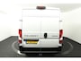 Peugeot Boxer 2.2 BlueHDi 180pk L4H2 3.5t Heavy HD Aut. | Lengte 4 | BPM Vrij | Trekhaak | Navigatie | Camera | Climate control | Laadvloer | PDC