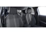 Peugeot 208 Allure | 16" Lichtmetalen velgen 'ELBORN' | Climate Control | Dashboard en deurpanelen in kunststof met carboneffect