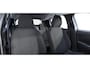 Peugeot 208 Style | Dashboard en deurpanelen in kunststof met carboneffect | Ecoled koplampen | Elektrisch verstelbare en verwarmbare buitenspiegels