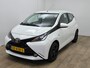 Toyota Aygo Occasion 1.0 VVT-i x-play met parkeercamera | Tweedehands Toyota Aygo wit in sportieve look | Velgen | Weinig Km | ALJ