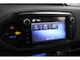 Toyota Yaris 1.5 Hybrid Dynamic Bi-Tone | Trekhaak | Navigatie | Climate control | Keyless |