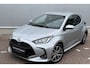 Toyota Yaris 1.5 Hybrid 130 Executive Stoel- & Stuur verwarming, HUD, Dodehoek detectie, Parkeersensoren rondom, JBL, LED, Leder met premium stof, Smart Key