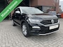 Volkswagen T-Roc 1.0 TSI Style NAVI*PANO-DAK*PDC*CARPLAY*
