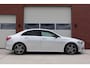Mercedes-Benz A-klasse 200 163pk Limousine AMG-Line Business Solution - Widescreen - 18 inch - Camera - Alcantara - BTW - NL Auto