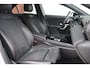 Mercedes-Benz A-klasse 200 163pk Limousine AMG-Line Business Solution - Widescreen - 18 inch - Camera - Alcantara - BTW - NL Auto