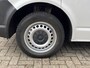Volkswagen Transporter 2.0 TDI L2H1 Servicewagen Omvormer Airco Cruise control Trekhaak 2200kg Kastinrichting Werkplaats Parkeerhulp achter 1e eigenaar Euro 6 Dealer onderhouden