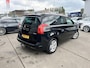 Peugeot 5008 1.6 THP Blue Lease Executive 7p.