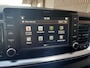 Kia Stonic 1.0 T-GDi DynamicLine | Trekhaak | Apple Carplay / Android auto  Climate control | Navigatie | Camera | Cruise control |